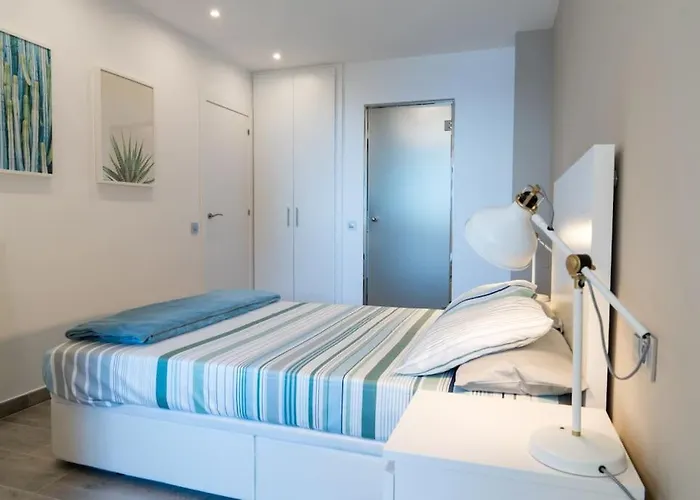 Apartment Seahomes Vacations - Cala Banys *